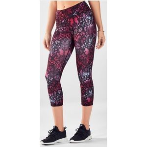 Fabletics | Mid-Rise Printed Pureluxe Crop